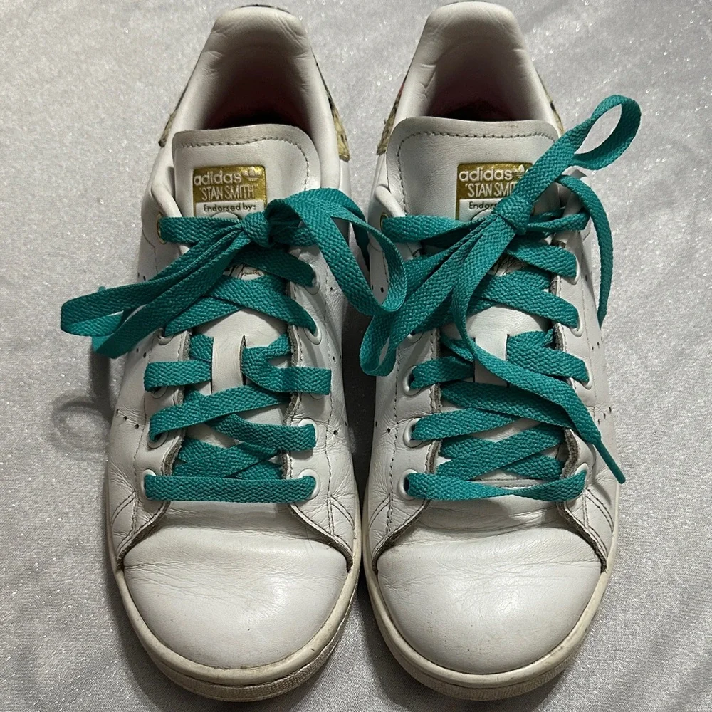 🚨DEAL🚨Adidas Stan Smith White and Teal Sneakers size 6